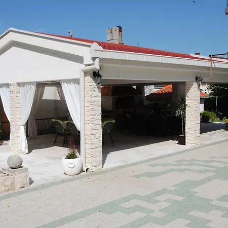 Gradac 15282b 公寓 格拉达茨